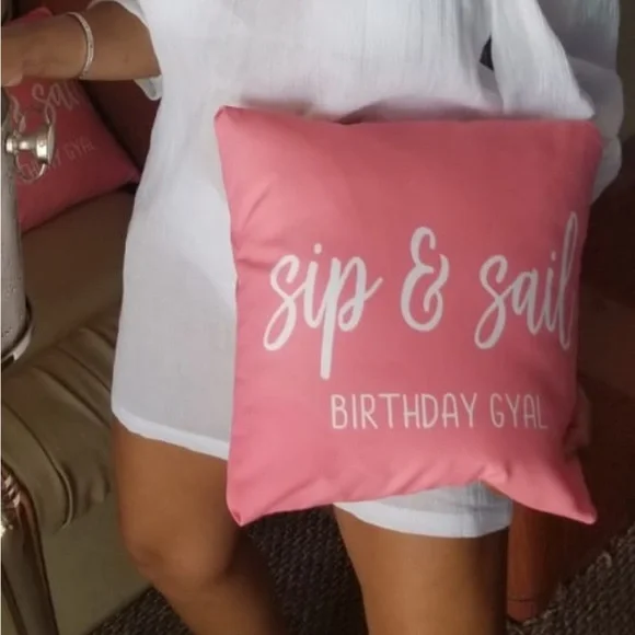 2 Pink BIRTHDAY Pillows & A Beach Towel - Picture 4 of 5